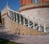 Балясины в коттедже